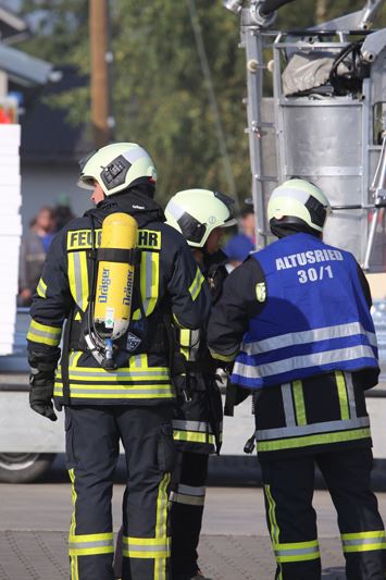 02-09-2016_BY_Unterallgaeu_Legau_Industriebrand_Feuerwehr_Absauganlage_Polizei_Poeppel_0029