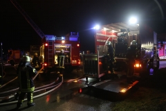 2017-12-24_Unterallgaeu_Altisried_Großbrand_Gebaeude_Feuerwehr_Poeppel_0016