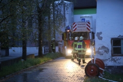 2017-09-08_Unterallgaeu_Hawangen_Brand_Maschinenhalle_Feuerwehr_Poeppel-0012