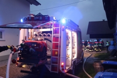 2017-09-08_Unterallgaeu_Hawangen_Brand_Maschinenhalle_Feuerwehr_Poeppel-0014